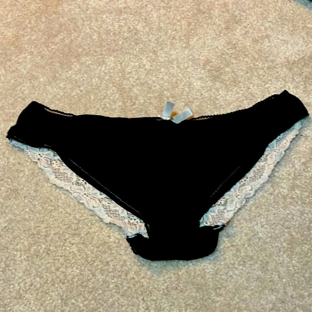 Large OMG COMFY SOFT panties 💋
